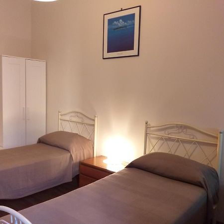 Relax In Centro Bed & Breakfast เนเปิลส์ ภายนอก รูปภาพ