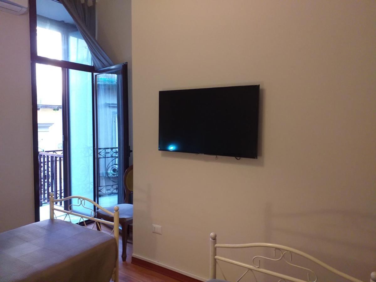 Relax In Centro Bed & Breakfast เนเปิลส์ ภายนอก รูปภาพ